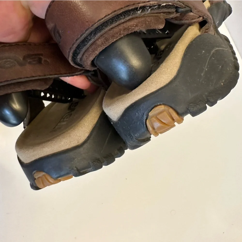 Teva Men's Fisherman Gaine Leather Sandals in Brown Size 12